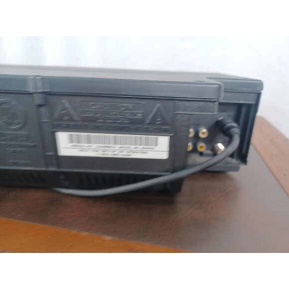 Sylvania 6240VE VCR/ VHS Player/ Video Cassette Recorder DA-4 Head No Remote - Picture 9 of 9